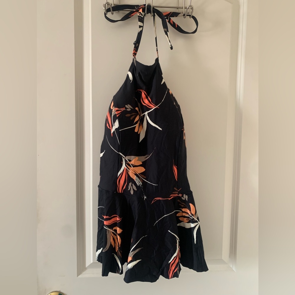 Woman tankin swim top